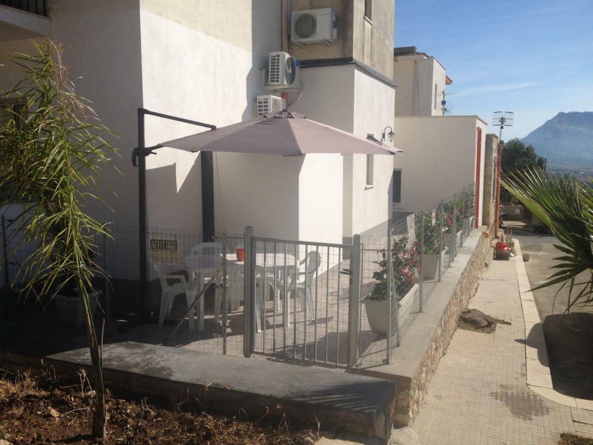 Casa Vacanza Nonna Sarina Custonaci Extérieur photo